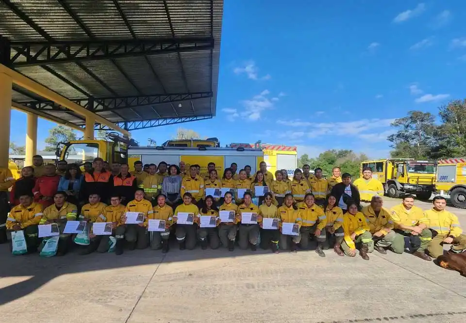 Desarrollo, crecimiento y fortalecimiento del sistema provincial de manejo del fuego