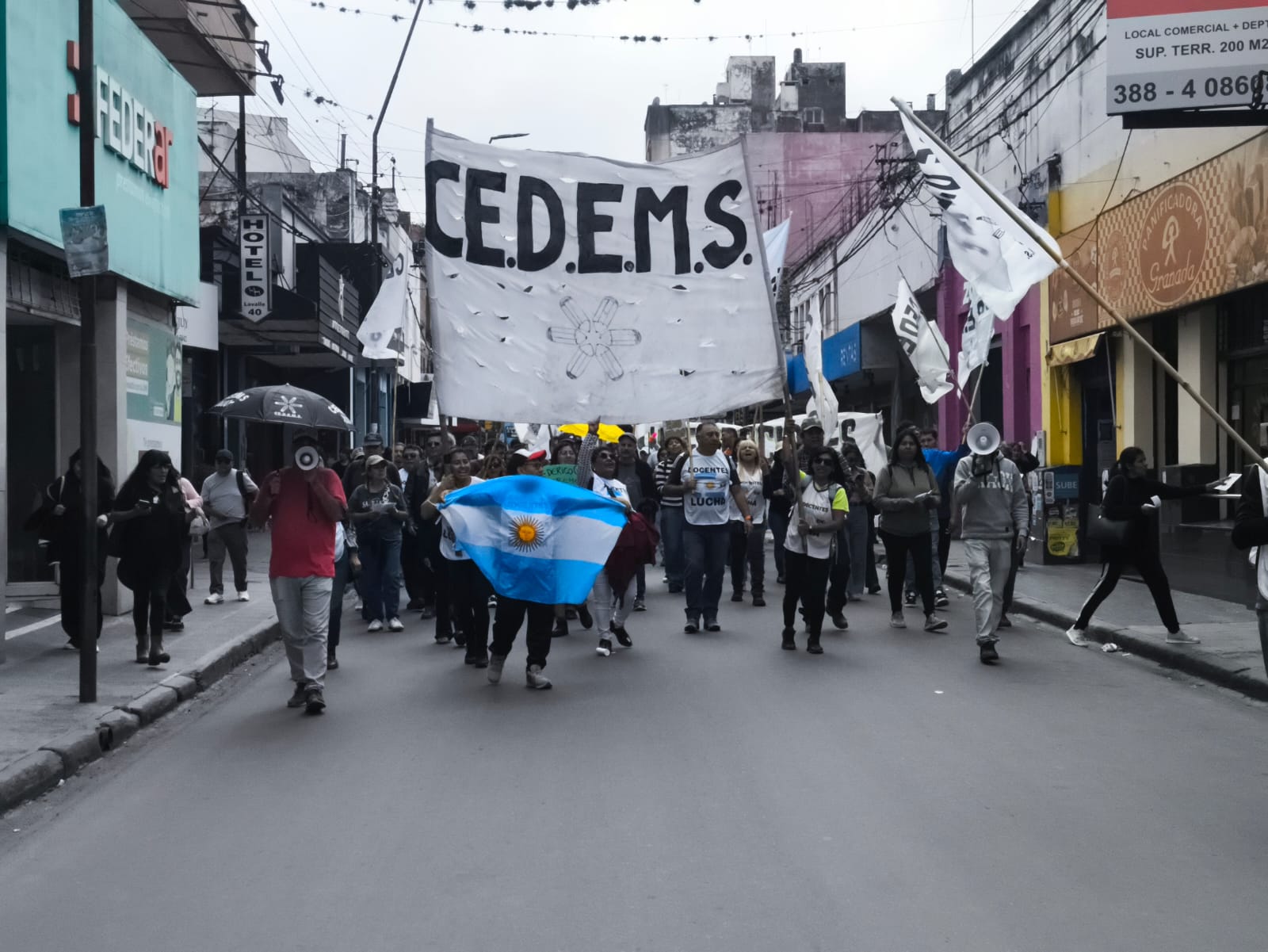 Sadir: “Afloja la cuerda, que se rompe”